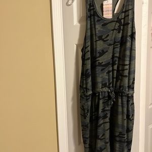 Sundry for Evereve Camo Racerback Tank Dress